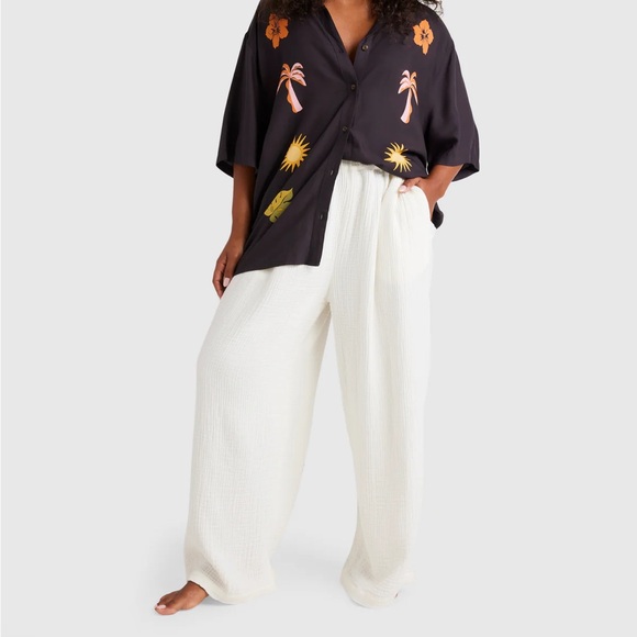 Billabong Pants - NWOT Billabong Cream Follow Me Wide-Leg Pants